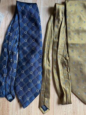 Two Men's Silk TTwo Men's Silk Ties - Blue Diamond Pattern and Gold Star Pattern